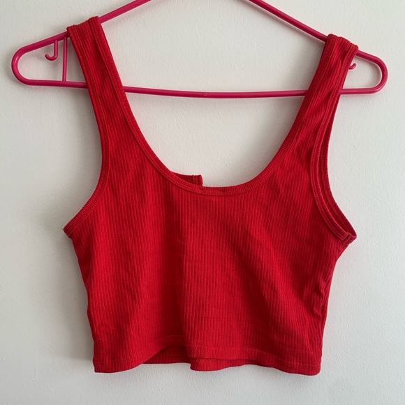 red naomi notch front top - Picture 2 of 2